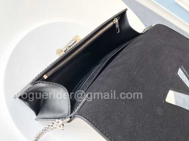 M68560 Twist Belt 19