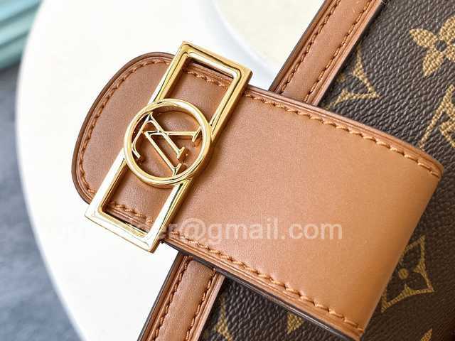 M44586 Dauphine Belt Bag 19