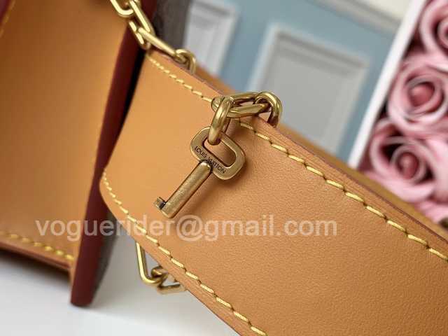 M44667 S Lock 20 Belt Bag M44667 S Lock 20 Belt Bag