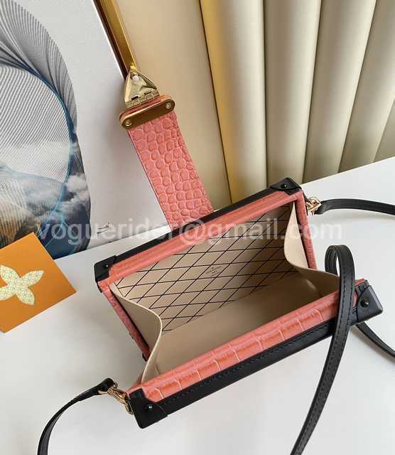 N94243 Petite Malle Box 19