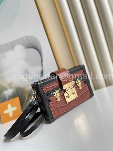 N98998 Petite Malle Box 19