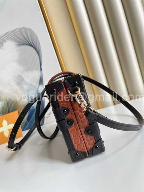 N98998 Petite Malle Box 19