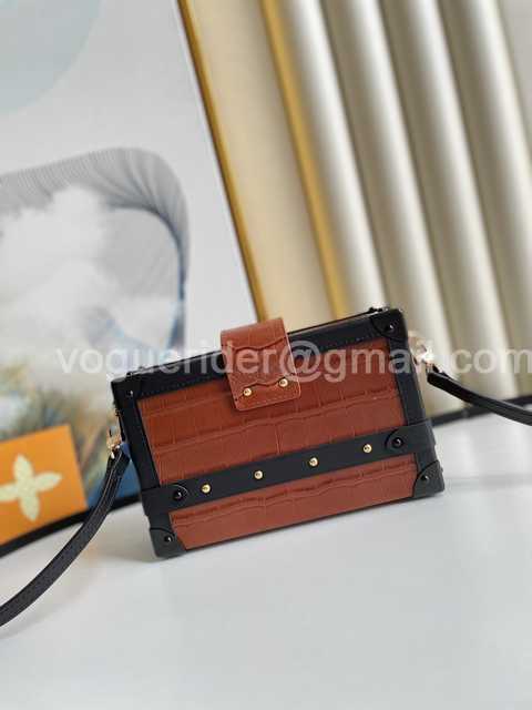 N98998 Petite Malle Box 19