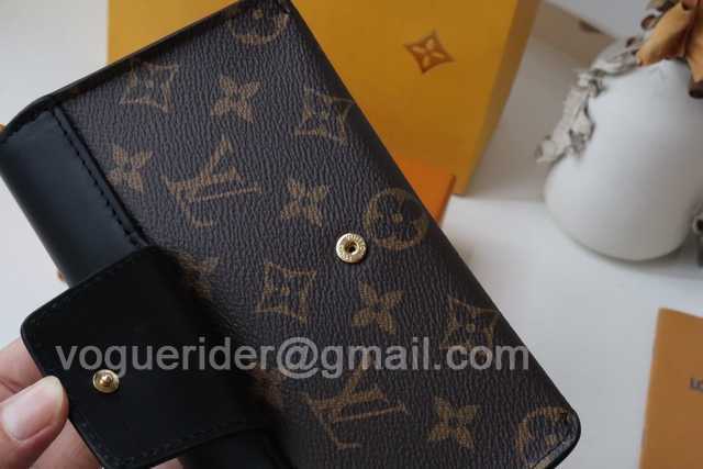 M80763 Padlock on Strap 19