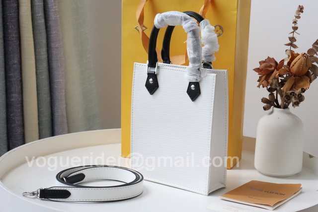 M69441 Petit Sac Plat 17