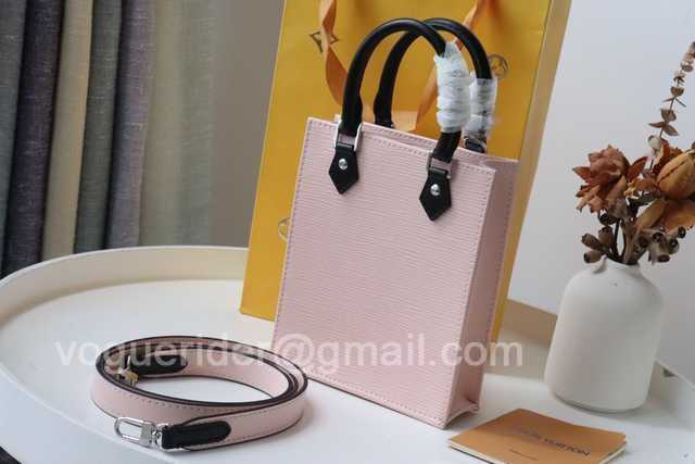 M69441 Petit Sac Plat 17