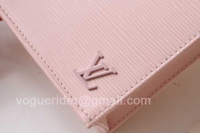 M69441 Petit Sac Plat 17