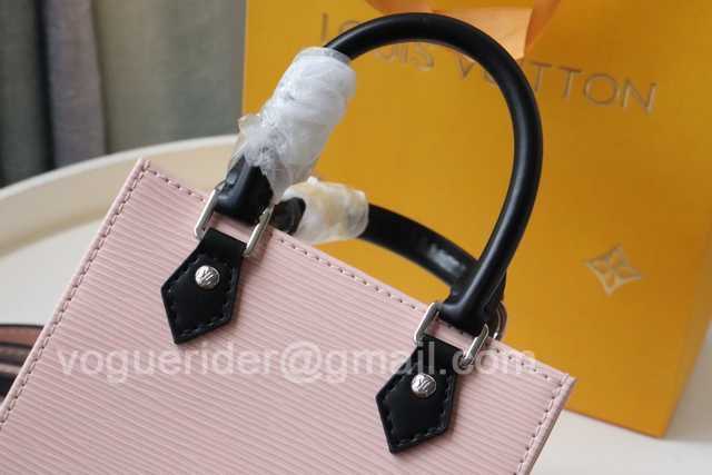 M69441 Petit Sac Plat 17