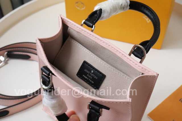M69441 Petit Sac Plat 17