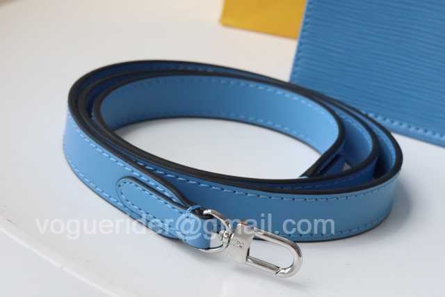 M69441 Petit Sac Plat 17