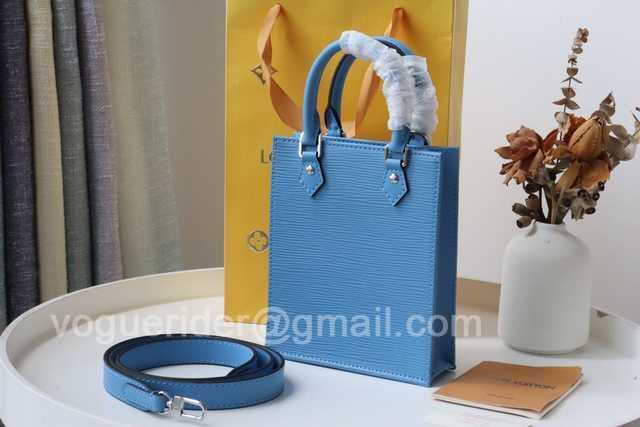 M69441 Petit Sac Plat 17