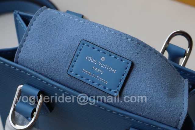 M69441 Petit Sac Plat 17