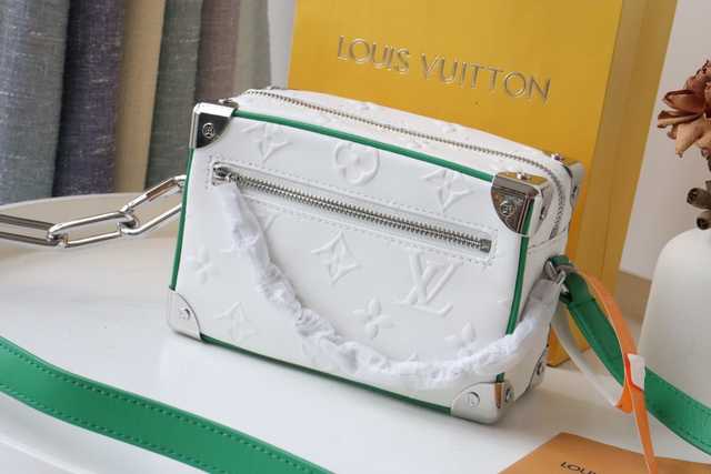 M55702 Mini Soft Malle 18