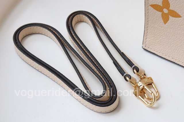 M80449 Petit Sac Plat 17