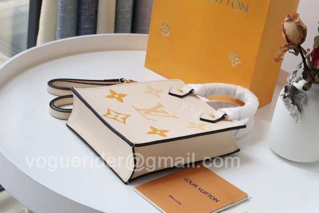 M80449 Petit Sac Plat 17