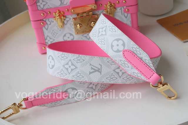 M40273 Petite Malle 19 M40273 Petite Malle 19