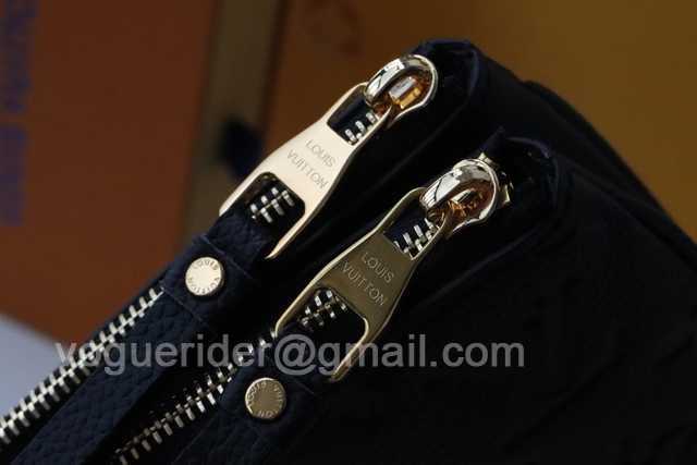 M68568 Double Zip Pochette 20 M68568 Double Zip Pochette 20