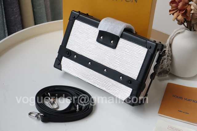 M40273 Petite Malle 19 M40273 Petite Malle 19