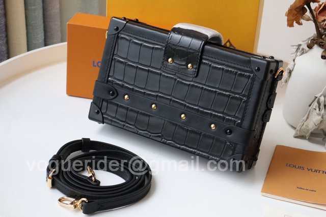 M40273 Petite Malle 19 M40273 Petite Malle 19