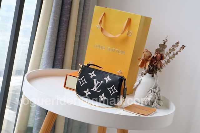 M80732 Mini Pochette Accessories M80732 Mini Pochette Accessories