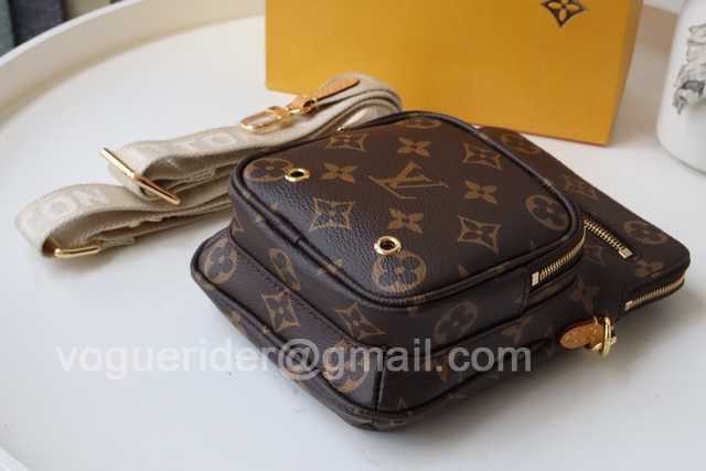 M80746 Utility Phone Pocket 19