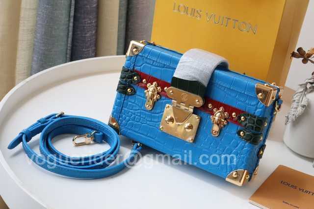 M40273 Petite Malle 19 M40273 Petite Malle 19