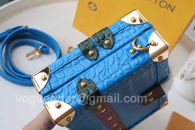 M40273 Petite Malle 19 M40273 Petite Malle 19