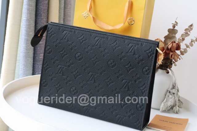 M41058/M45665 Toilet Bag 26 M41058/M45665 Toilet Bag 26