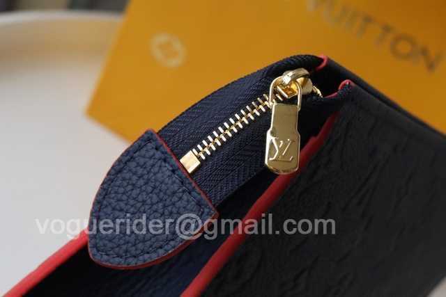 M41058/M45665 Toilet Bag 26