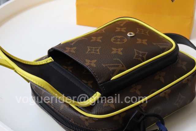 M69404 Wearable Wallet 17