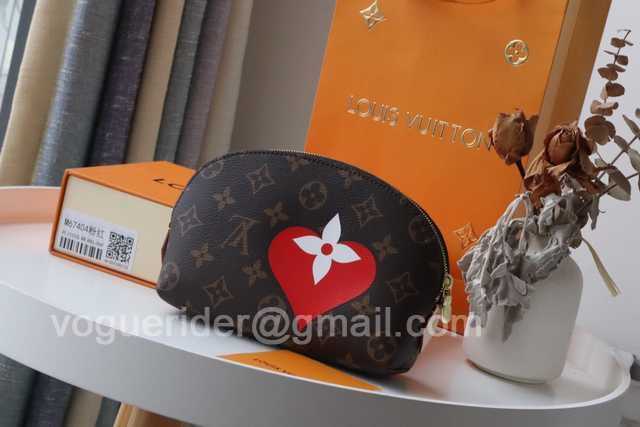 M80283 Game on Pochette Cosmetique