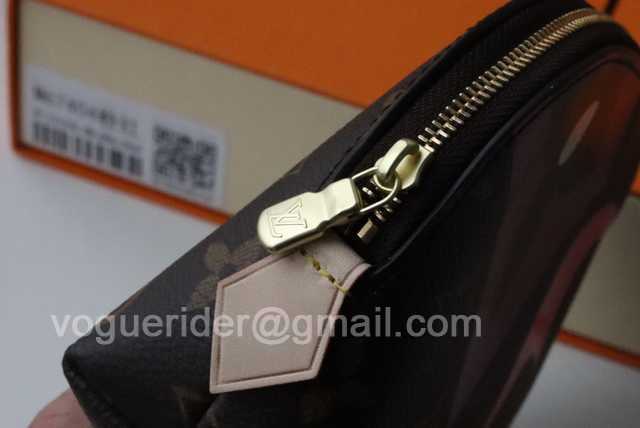 M80283 Game on Pochette Cosmetique