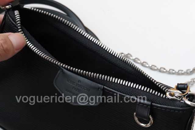 M80483 Easy Pouch On Strap 19