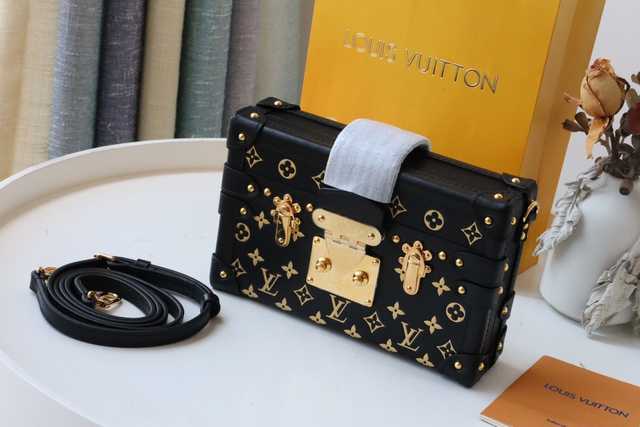 M57827 Petite Malle 19