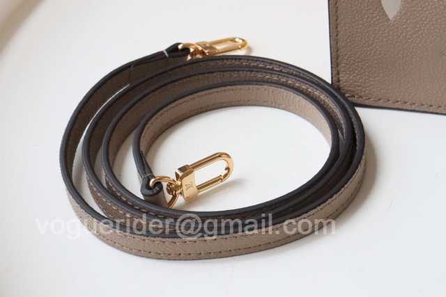 M57937 Petit Sac Plat 17