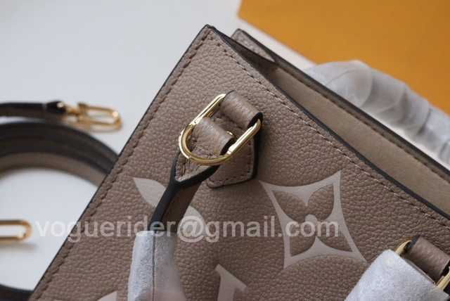 M57937 Petit Sac Plat 17