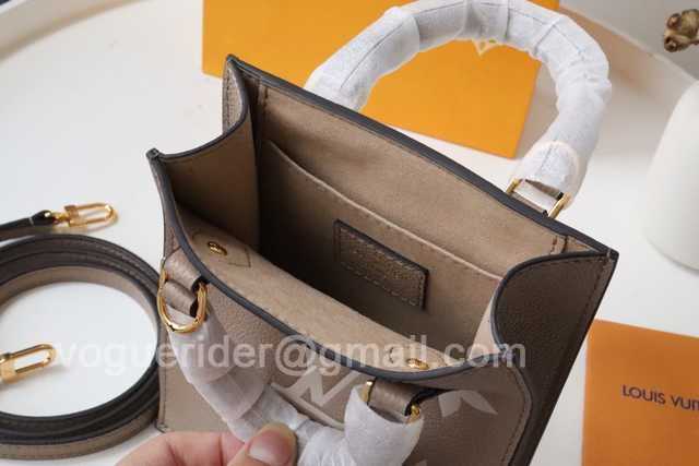 M57937 Petit Sac Plat 17