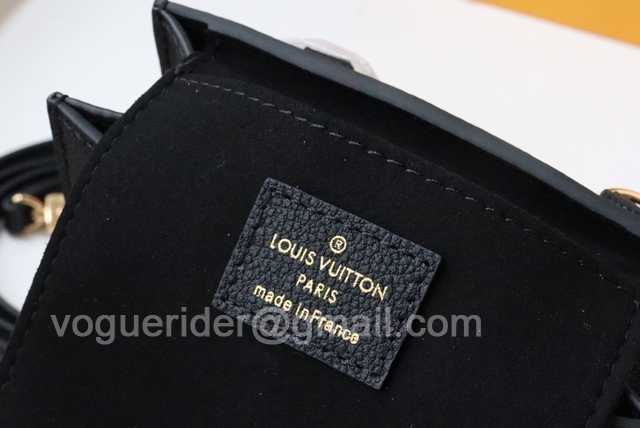 M57937 Petit Sac Plat 17 M57937 Petit Sac Plat 17