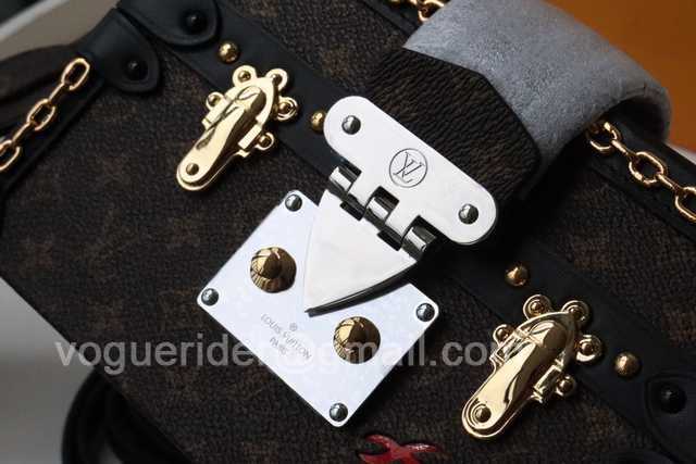 M45554 Petite Malle 19