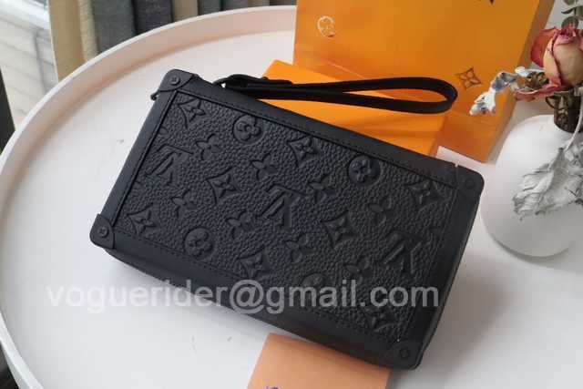 M68986 Soft Trunk Clutch 22 M68986 Soft Trunk Clutch 22
