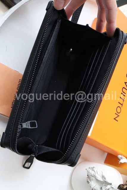 M68986 Soft Trunk Clutch 22 M68986 Soft Trunk Clutch 22