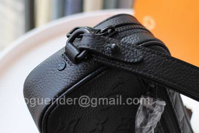 M44482 Pochette Volga 23