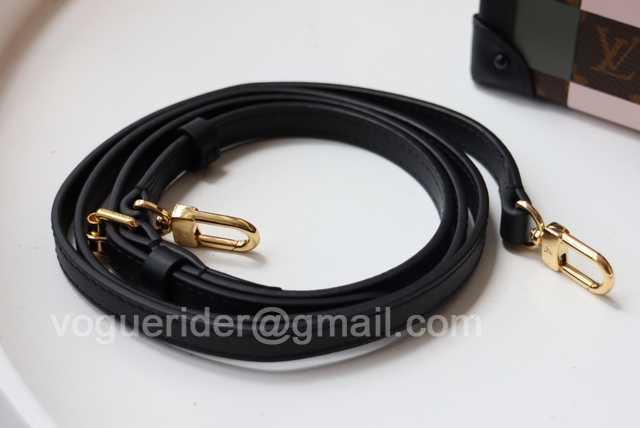 M40273 Petite Malle Box 19 M40273 Petite Malle Box 19