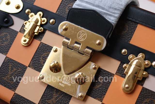 M40273 Petite Malle Box 19 M40273 Petite Malle Box 19