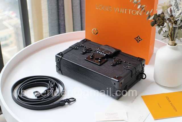 M55859 Petite Malle 19 M55859 Petite Malle 19