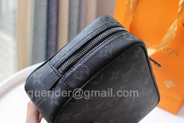 M47521 Cosmetic Bag 24 M47521 Cosmetic Bag 24