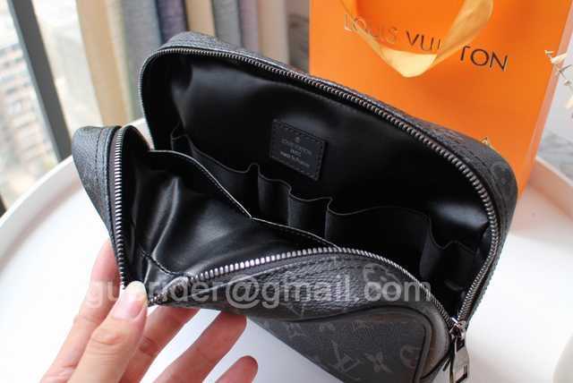 M47521 Cosmetic Bag 24 M47521 Cosmetic Bag 24