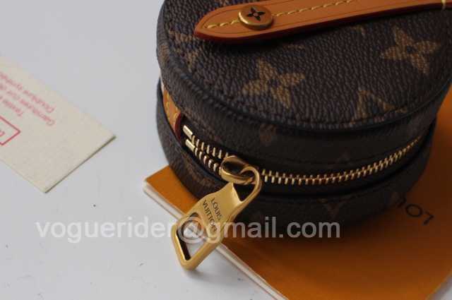 M68524 Coin Purse M68524 Coin Purse