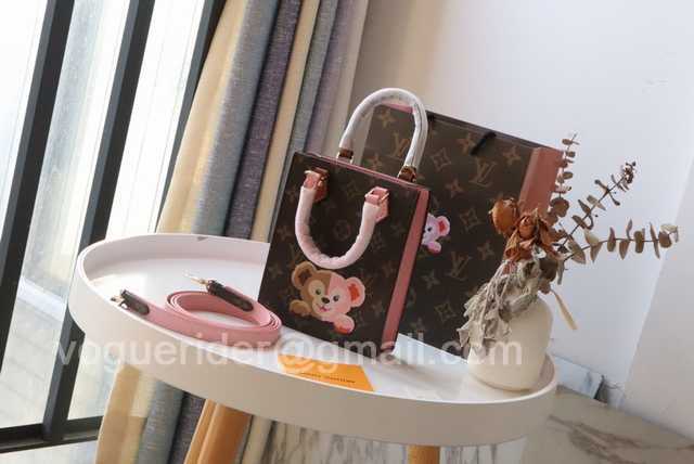 M69442 Petit Sac Plat M69442 Petit Sac Plat