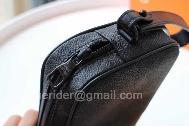 M44482 Pochette Volga 23